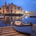 La Follia Dell'architetto Bari