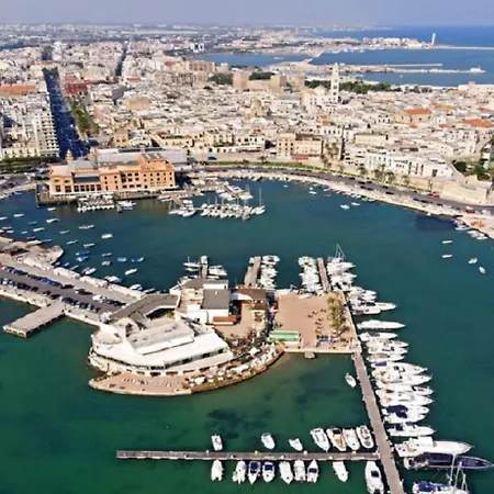 La Follia Dell'architetto Bari